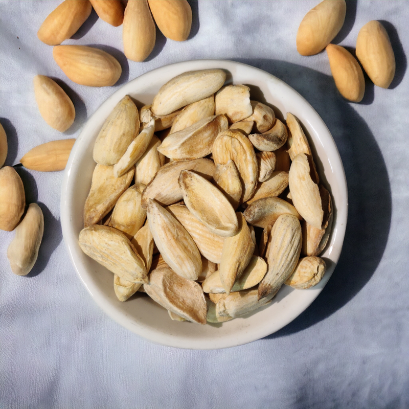 White Logari Mamra Almonds